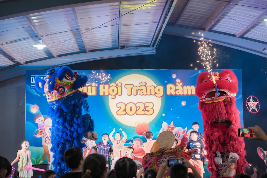 Múa lân hấp dẫn và mang đầy tính nghệ thuật